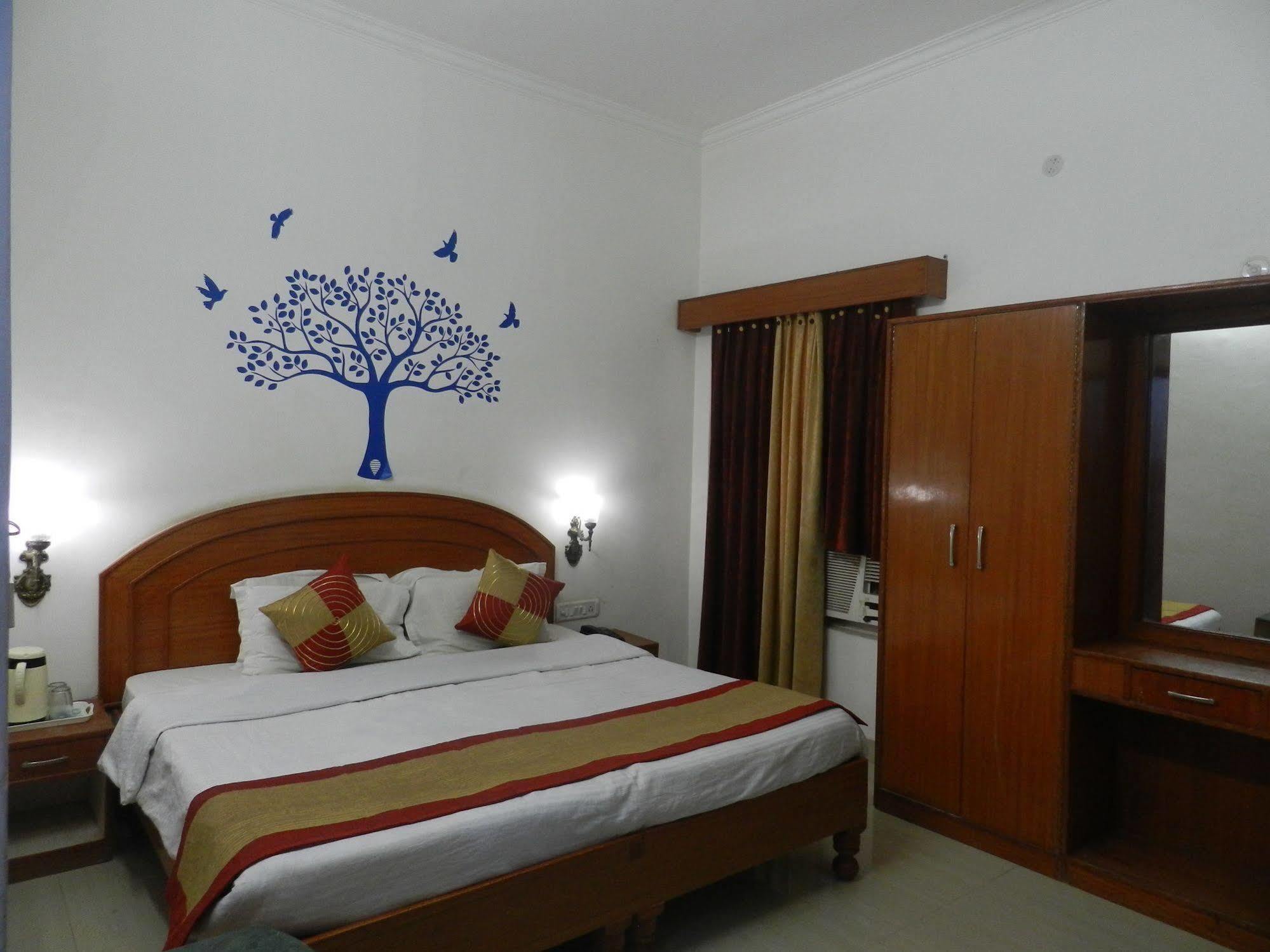 Eurostar Inn Khajurāho Exterior foto